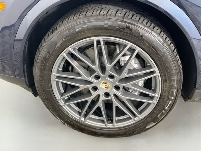 2024 Porsche Cayenne Base