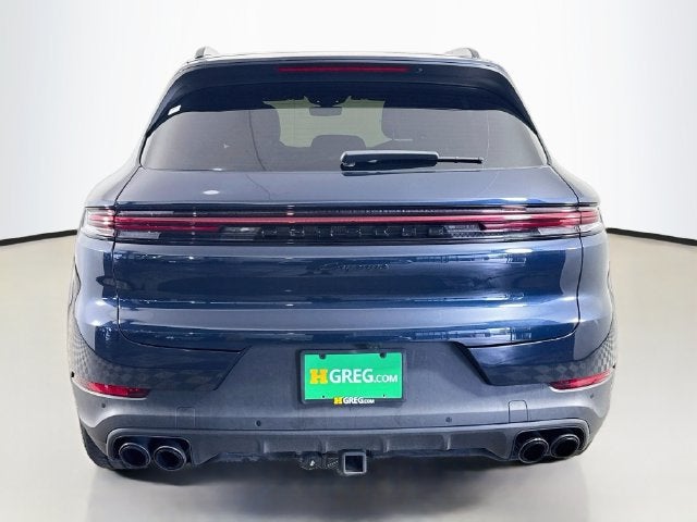 2024 Porsche Cayenne Base