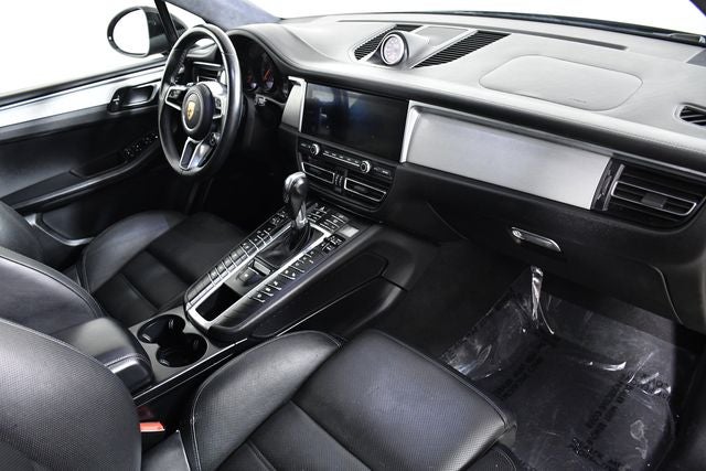 2020 Porsche Macan Turbo
