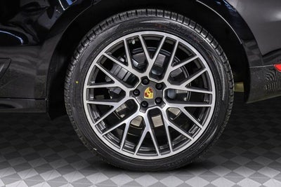 2020 Porsche Macan Turbo