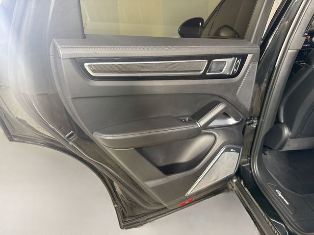 2023 Porsche Cayenne Coupe Turbo
