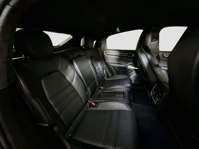 2023 Porsche Cayenne Coupe Turbo