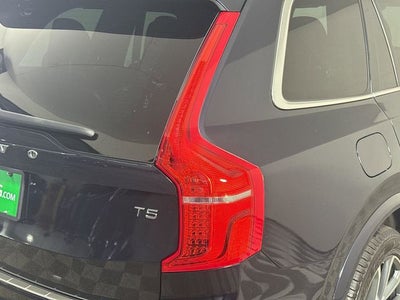 2019 Volvo XC90 T5 Momentum