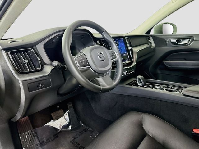 2023 Volvo XC60 B5 Core