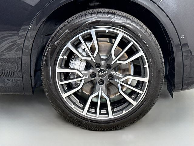 2025 Maserati Grecale Base