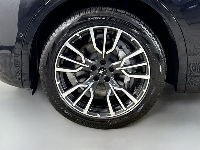 2025 Maserati Grecale Base
